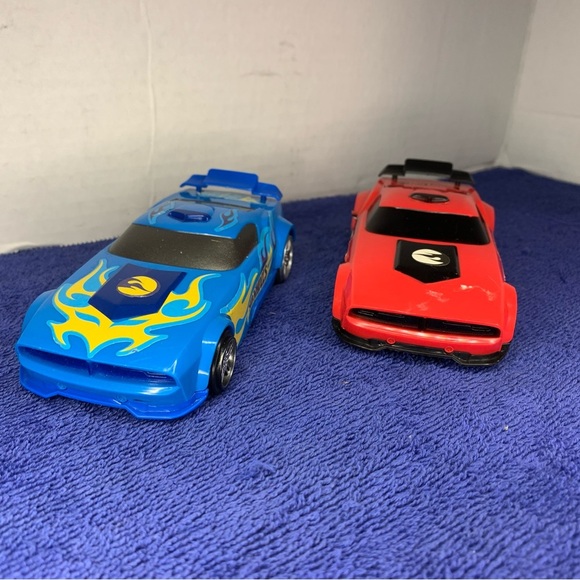 Hot Wheels Pull Back Racers, Red Fast Fish, Kids Toys for Ages 3 Up Gifts - Picture 4 of 9